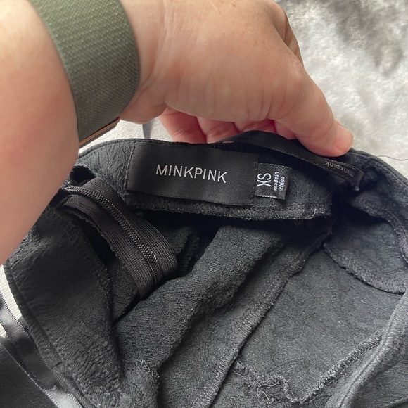 Minkpink black halter neck open back sexy date mini dress - Picture 4 of 6